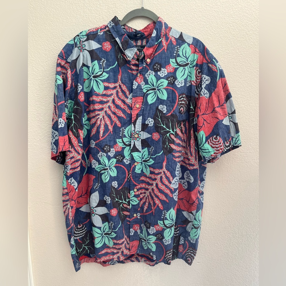 Reyn Spooner Aloha Shirt Blue and Red Tropical Print Casual Button Down Shirt